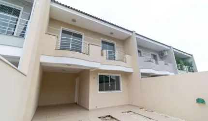Casa com 3 quartos à venda na José Chipanski Filho, 313, Vila Bancária, Campo Largo por R$ 695.000