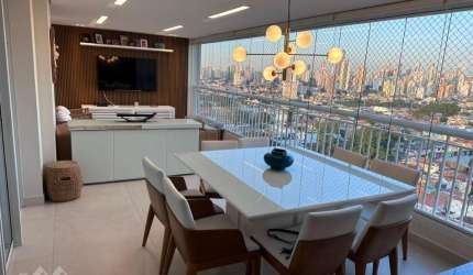 Apartamento com 4 quartos à venda na Mooca, São Paulo  por R$ 2.260.000