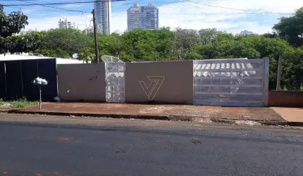 Casa Comercial/Residencial à venda em frente ao Aterro do Igapó, Londrina, PR