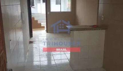 Otimo apartamento com 2 dormitórios à venda, Arruda, Colombo, PR por R$160mil