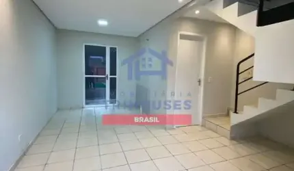 Excelente sobrado com 2 quartos à venda, Campo de Santana, Curitiba, PR por apenas R$259.000,00!!