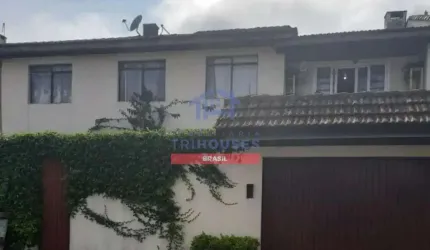 Maravilhoso Sobrado com 2 dormitórios à venda por apenas R$:550.000,00 no bairro São Braz, Curitiba