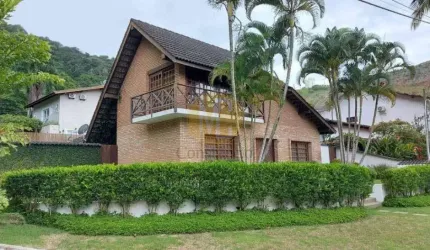 Casa 3 Dormitórios sendo 2 Suítes em São Sebastião