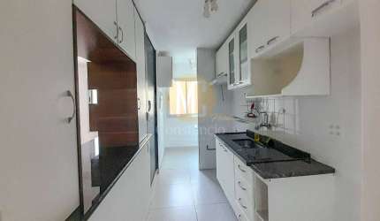 Apartamento à venda com 3 quartos no Edifício Veleiro R$330.000,00