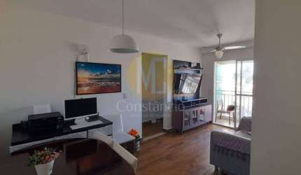 Apartamento para venda com 2 quartos no Boulevard Flamboyant R$370.000