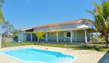 Chácara em Paraibuna 2.300 m² - Casa com 3 Dormitórios sendo 1 Suíte