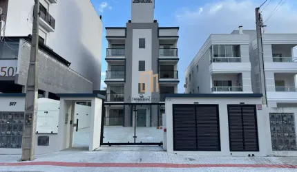 Apartamento térreo com área externa em Gravatá, Navegantes/SC