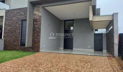 Casa no Condomínio Santa Ana | 3 suítes | 4 vagas