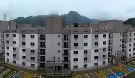 Apartamento com 3 quartos para alugar na Estrada dos Teixeiras, Taquara, Rio de Janeiro, 53 m2 por R$ 850