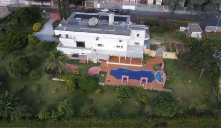 Sobrado para Venda em Apucarana, Bairro 28, 4 suítes, 6 banheiros, 8 vagas