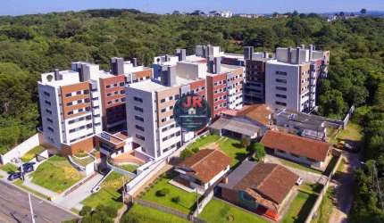 Apartamento em condomínio clube, com 3 quartos e 2 vagas, ao lado do Barigui
