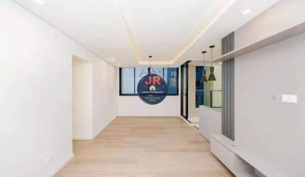 Apartamento com 03 quartos, sendo uma suíte e 02 vagas, no Bigorrilho !
