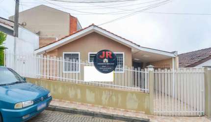 Casa térrea em condomínio, 2 quartos sendo uma suíte