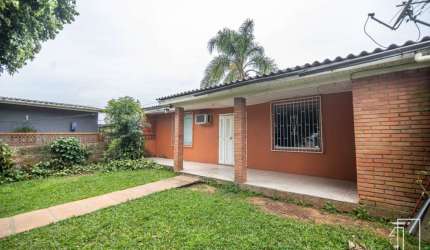 Casa com 2 quartos à venda na Rua Irmão Bertoldo Schneider, 90, Cristo Rei, São Leopoldo por R$ 310.000
