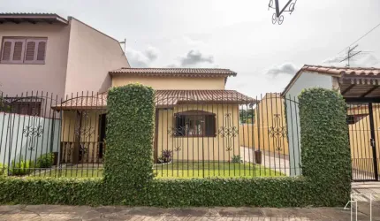 Casa com 3 quartos à venda na Humaitá, 131, Duque de Caxias, São Leopoldo por R$ 742.000