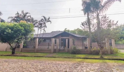 Casa com 3 quartos à venda na Rua Padre Antônio Ruiz de Montoya, 114, Cristo Rei, São Leopoldo por R$ 900.000
