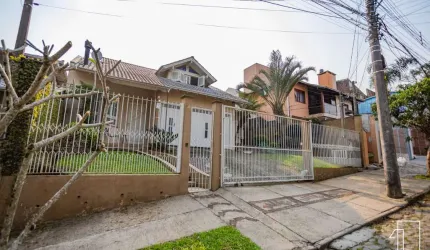 Casa com 3 quartos à venda na Rua Doutor Wilson Félix Vieira, 310, Feitoria, São Leopoldo por R$ 750.000