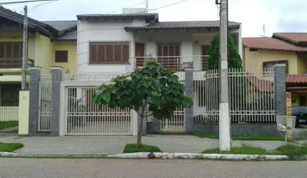 Casa com 5 quartos à venda na Rua Cruz Alta, 339, Centro, Esteio por R$ 2.130.000