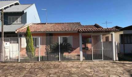 Casa com 3 quartos à venda na Alfredo Petry, 58, Novo Esteio, Esteio por R$ 450.000