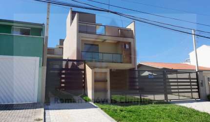 Casa Sobrado em Xaxim, Curitiba/PR