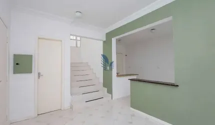 Apartamento com 2 quartos para alugar na Rua Luiz Antônio Biazzetto, 53, São Lourenço, Curitiba por R$ 2.450