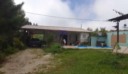 CHÁCARA A 9 KM DE CONTENDA  LOCALIDADE RIO DO CACHO. A chacara tem 5840m2  Tem duas contruções,