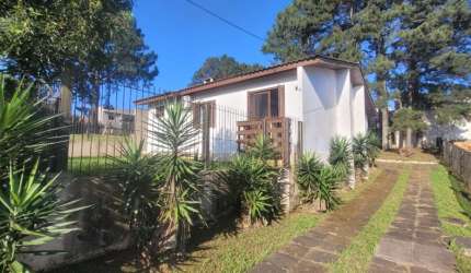 Casa de 2 Quartos mobiliada,suite,sacada e vaga coberta por R$ 269.950,00 ac financiamento.