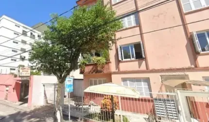 Apartamento térreo à venda no bairro Menino Deus – Porto Alegre/RS