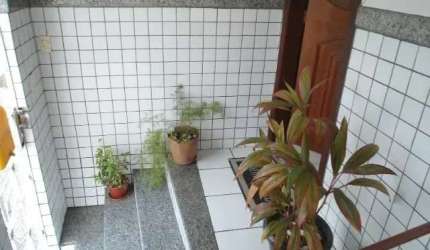 Casa com 1 quarto à venda na Rua Tranquilino Torres, Daniel Lisboa, Salvador por R$ 230.000