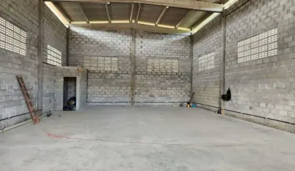 Barracão / Galpão / Depósito para alugar na Via Castelo Branco, Castelo Branco, Salvador, 200 m2 por R$ 10.000