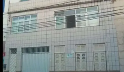 Casa comercial com 5 salas à venda na Rua Álvares de Azevedo, Bonfim, Salvador por R$ 750.000