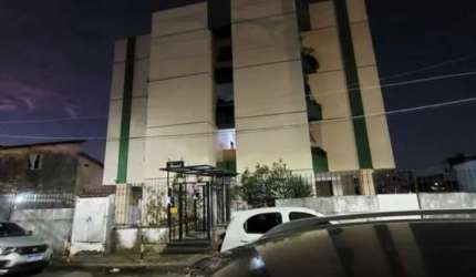 Apartamento com 2 quartos à venda na Rua Alegria do Castro Neves, Matatu, Salvador, 63 m2 por R$ 170.000