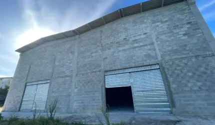 Barracão / Galpão / Depósito para alugar na Avenida Aliomar Baleeiro, Jardim Nova Esperança, Salvador, 485 m2 por R$ 10.000