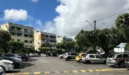 Apartamento com 2 quartos à venda na Rua Águas de Cheiro, Jardim Santo Inácio, Salvador, 49 m2 por R$ 140.000