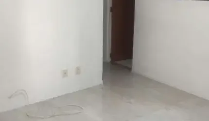 Apartamento com 2 quartos à venda na Rua José Leite, 3, Caji, Lauro de Freitas, 46 m2 por R$ 112.000