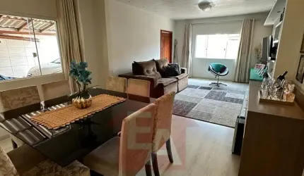 Casa com 4 dormitórios semi mobiliada no bairro Rio Vermelho