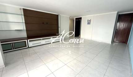 Apartamento  Cabo Branco na Quadra do mar!