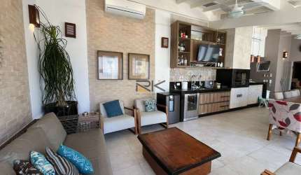 Cobertura Praia Grande em Ubatuba-SP com 3 suítes,varanda gourmet com churrasqueira e jacuzzi,3 vagas de garagem