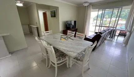 Cobertura  Praia Grande em Ubatuba-SP com 3 dormitórios sendo 2 suítes,varanda gourmet com churrasqueira,2 vagas de garagem