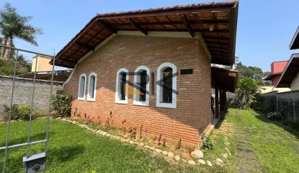Casa à venda no bairro Barra da Lagoa em Ubatuba-SP