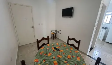 Apartamento à venda com sala,cozinha,2 dormitórios,1 banheiro,70 metros da praia