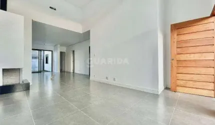 Casa em Condomínio, nova, com 3 dormitórios, sendo 1 suíte, no bairro Hípica