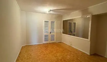 Apartamento 3 dormitórios, sendo 1 suíte, com vaga de garagem localizado no bairro Três Figueiras