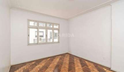 Apartamento com 2 dormitórios no bairro Santana
