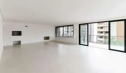 Apartamento com 3 dormitórios, sendo os 3 suítes, e 3 vagas de garagem no bairro Petrópolis