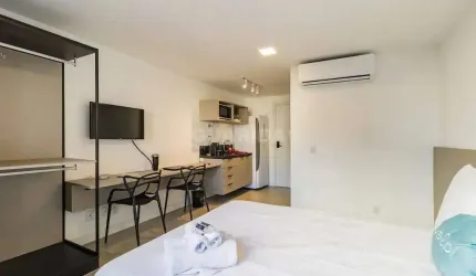 Apartamento estilo Studio mobiliado com 1 dormitório no bairro Rio Branco