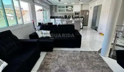 Casa Residencial com 3 dormitórios, sendo 1 suíte, e 5 vagas de garagem no bairro Jardim Leopoldina