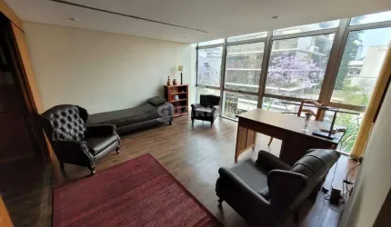 Conjunto comercial mobiliado no Bairro Moinhos de Vento