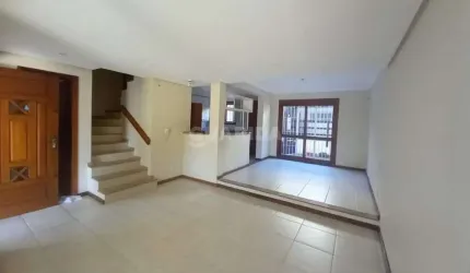 Casa em condomínio com 3 dormitórios, sendo 1 suíte com sacada, e 1 vaga de garagem no bairro Tristeza