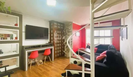 Cobertura semi mobiliado com 2 dormitórios 1 vaga de garagem no bairro Alto Petrópolis!